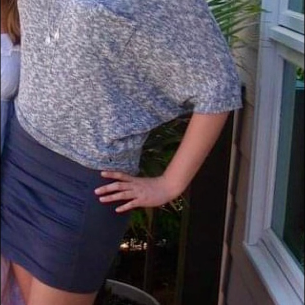 SOLD Gray stretchy mini skirt w/ruched detail, medium